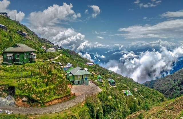 387|GANGTOK TSOMGO LAKE BABA MANDIR LACHEN GURUDONGMAR LAKE LACHUNG YUMTHANG 5N