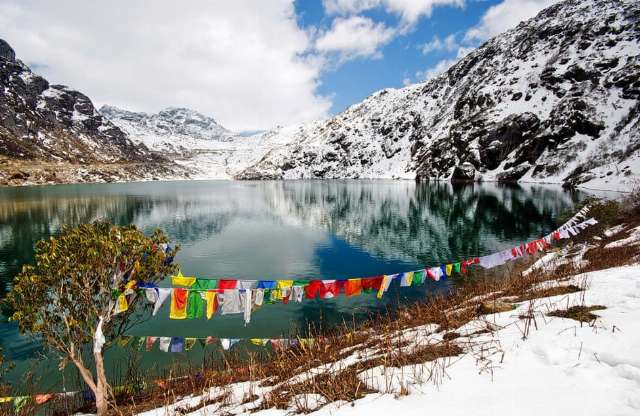 388|GANGTOK TSOMGO LAKE BABA MANDIR LACHUNG 5N